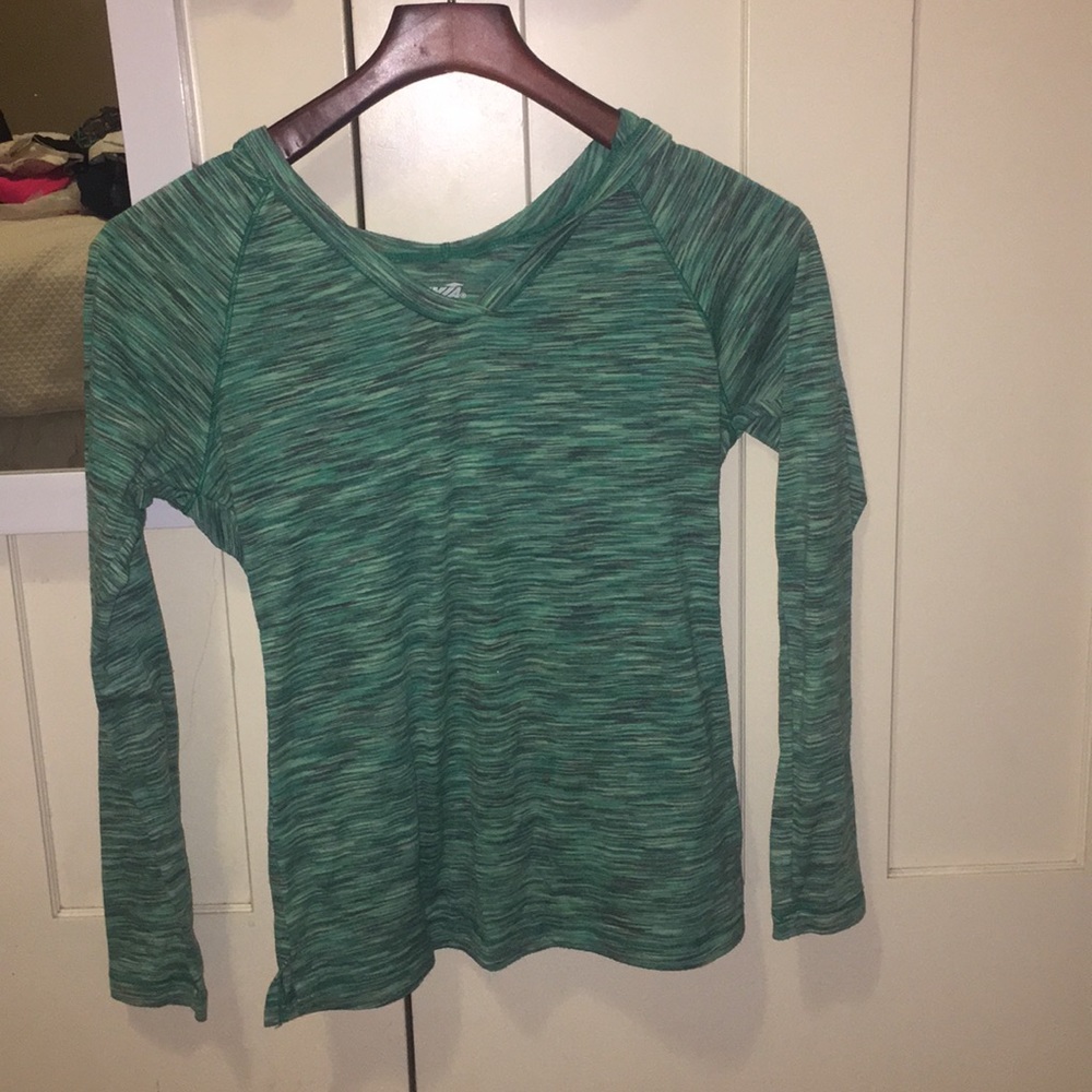 Green hooded thin sweatshirt